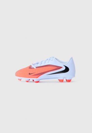 Scarpino da calcio Nike con un vivace design arancione e azzurro chiaro, tomaia testurizzata, dettagli neri e tacchetti rossi in gomma sulla suola.
