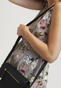 ONLY Robe de jour - khaki