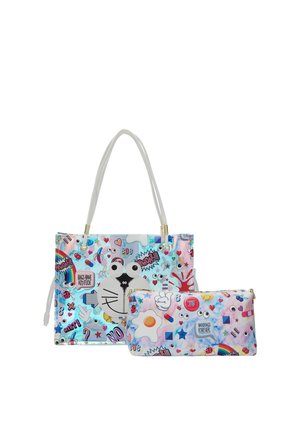 Kolorowa torebka i pasująca kosmetyczka z zabawnymi łatkami z kreskówek, oczami, gwiazdkami, serduszkami i frazami takimi jak "Bags have attitude" i "Handbags forever."