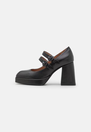 High heels - black