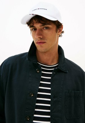 FOUNDATION SOFT 6 PANEL - Cap - th optic white