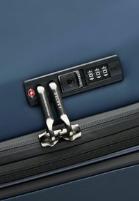 Delsey Paris TURENNE SOFT  MIT DEHNFALTE - Valise à roulettes - nachtblau