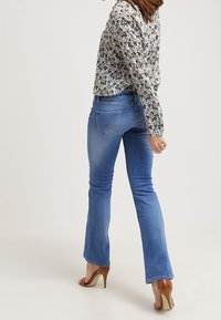 Hilfiger Denim Vaqueros bootcut - blue denim