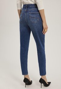 Makalu - Jeansy Slim Fit