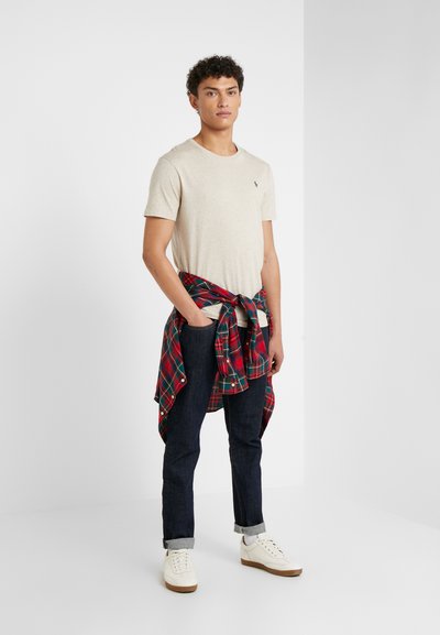 Polo Ralph Lauren CUSTOM SLIM FIT JERSEY CREWNECK T-SHIRT - T-shirt básica - expedition dune