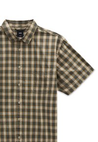 Camisa de cuadros de manga corta en verde, marrón y crema. Cierre de botones con un bolsillo en el pecho. Confeccionada en tela ligera, presenta un diseño a cuadros.