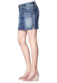 Blå denimminikjol med en klassisk passform, med urtvättade områden, framknäppning med knapp och dragkedja samt sidofickor.