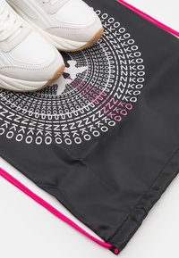 Pinko ARIEL - Baskets basses - spreading white