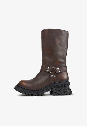 CAMPERLAB, TERROSO UNISEX - Stivali alti - braun