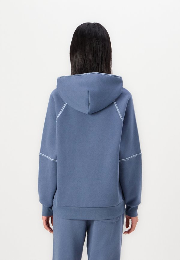 CLASSIC HOODIE - Sweatshirt2