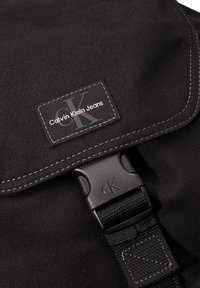 Calvin Klein Jeans SPORT ESSENTIALS FLAP  - Mochila - black