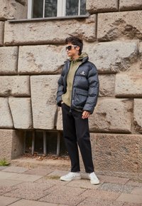 Converse PATCH POCKET PUFFER JACKET - Kurtka zimowa