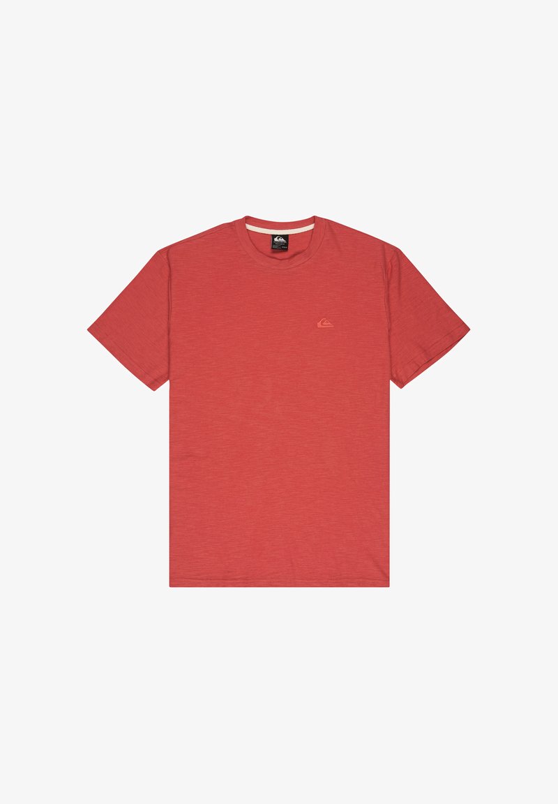 Rode t-shirt met korte mouwen van lichtgewicht stof en een ronde halslijn. Heeft een klein logo op de borst en een soepele textuur.