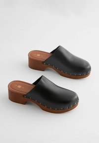 Next REGULAR FIT - Træsko - black