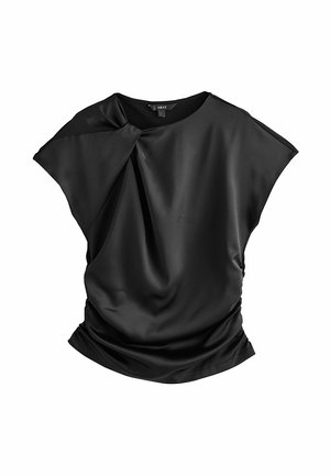Černý saténový top s volným střihem, s drapovaným detailem vpředu a krátkými rukávy. Hladký povrch s krouceným akcentem na výstřihu.