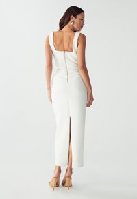 BWLDR AMARRA MIDI - Kotelomekko - white