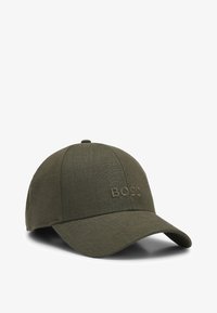 Unselected, dark green two