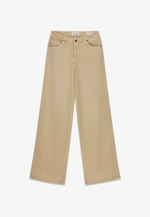 Weit geschnittene, hellbeige Jeans aus Denim mit zwei Vordertaschen und Knopfverschluss. Zeichnen sich durch klare Linien und minimale Nähte aus.