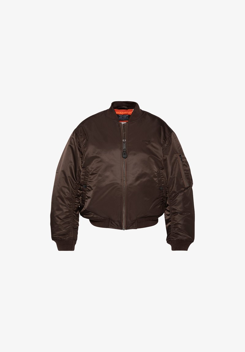Blouson bomber marron avec fermeture éclair à l'avant, poignets côtelés, ceinture et petite poche zippée sur la manche gauche, montrant la doublure intérieure orange.