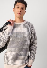 Scotch & Soda DROPPED SHOULDER PULLOVER - Strickpullover - grey melange/ eggnog