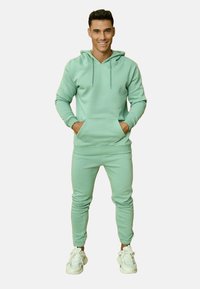 Non sélectionné, vert