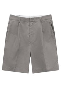 Shorts ajustés gris en tissu lisse, avec un devant plat, deux poches latérales et une coupe décontractée.