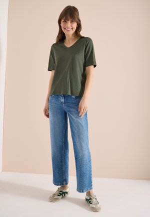 Cecil, BASIC T-SHIRT WITH SHORT-SLEEVE AND V-NECK - T-Shirt basic - khaki
