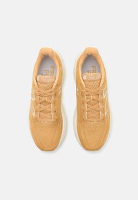 New Balance FRESH FOAM X 1080 V13 - Utcai futócipők - dolce