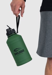 Smilodox 2.2L - Drikkeflasker - grün