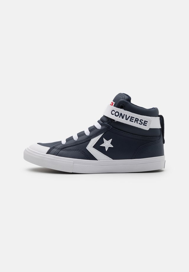 PRO BLAZE STRAP VARSITY UNISEX - Sneaker high - obsidian/white/university red