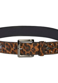 Cinturón de estampado de leopardo con respaldo negro, hebilla de tono plateado y remaches decorativos a lo largo de la correa. Presenta una superficie texturizada.