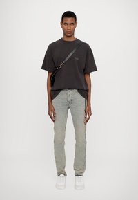 Ksubi HIT LIST EKCESS TEE - T-shirt imprimé - black