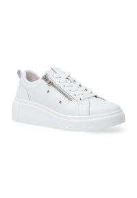 Weiße Leder-Sneaker mit einer strukturierten Sohle, seitlichem Reißverschluss, weißen Schnürsenkeln und kleinen metallischen Akzenten. Erhöhtes Plattform-Design.