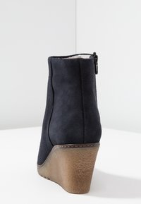 KIOMI Ankelboots - dark blue