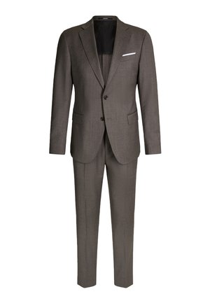 Donkerbruin, op maat gemaakt herenpak met twee knopen, colbert met inkeping, klepzakken en slim-fit broek.
