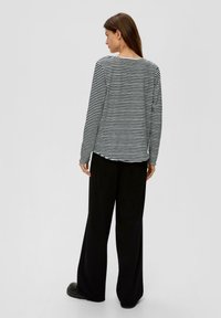 s.Oliver - Bluzka z długim rękawem