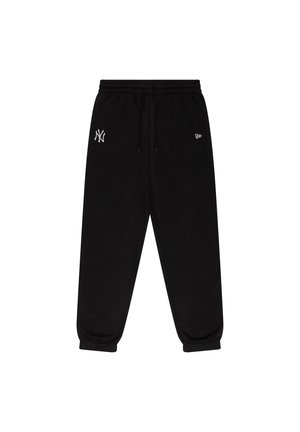 Sorte sweatpants med elastik i anklerne og taljen. Har hvide logo detaljer på venstre lår og over højre lomme. Blødt materiale.