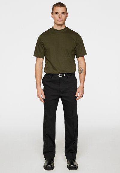 J.LINDEBERG ACE MOCK NECK - T-Shirt basic - forest green