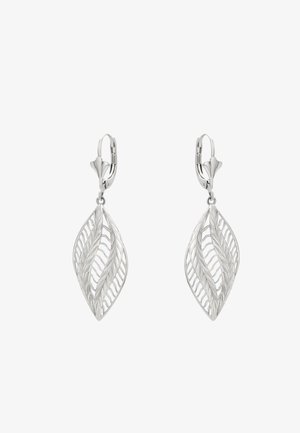 Orecchini a forma di foglia d'argento con un design intagliato intricato, caratterizzati da una superficie testurizzata e chiusura a leva. Leggeri ed eleganti.