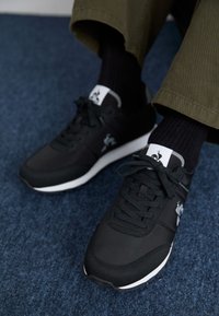 le coq sportif RACERONE - Tenisky - black/silver