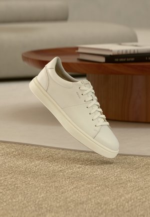 BALTMOORE - Baskets basses - white
