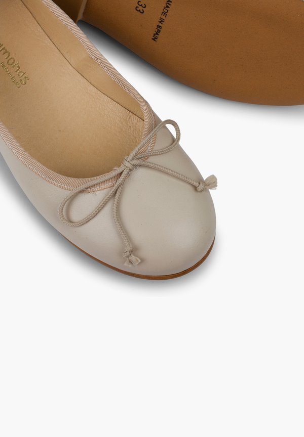 Klassischer Ballerina – beige