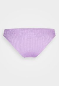 Parte de baixo de biquíni lilás com um padrão texturizado e em relevo, apresentando um corte baixo e uma cintura elástica para um ajuste confortável.