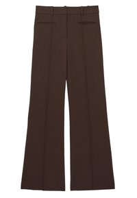 Braune, weit geschnittene, maßgeschneiderte Hose mit Gürtelschlaufen und zwei Paspeltaschen auf der Rückseite, flach auf weißem Hintergrund präsentiert.