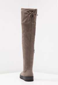 Bullboxer Kozačky nad kolena - taupe
