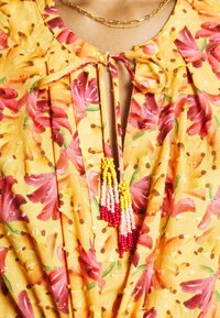 Farm Rio Vardagsklänning - yellow