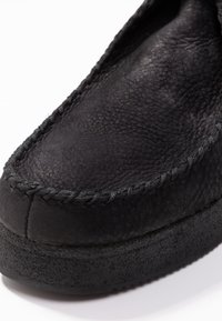 Clarks Originals Botines con plataforma - black