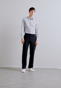 Paul Smith TROUSER - Uzvalka bikses - dark blue