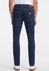 Guess Jeans Uske traperice - varane dark wash