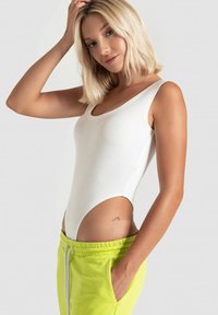 CUL8R MIAMI - T-shirt z nadrukiem